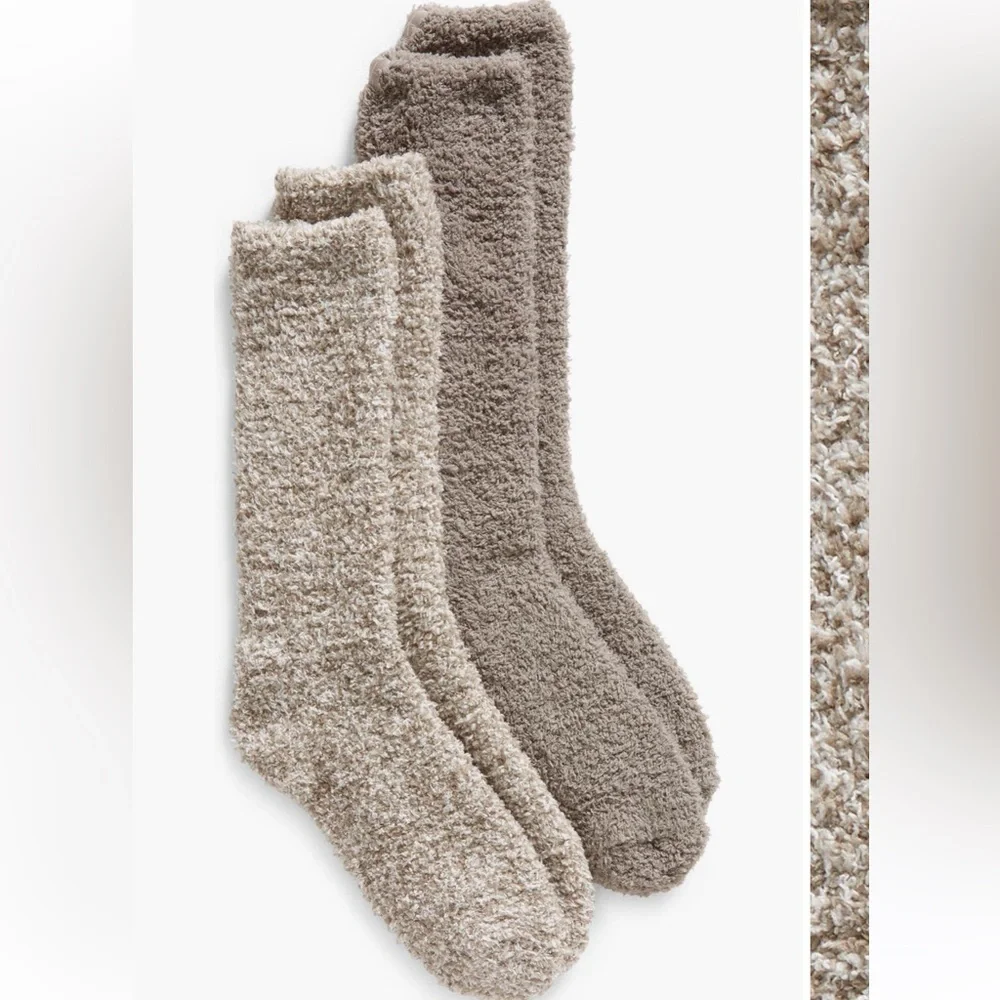 NWT BAREFOOT DREAMS 2 pack cozy chic Socks one size